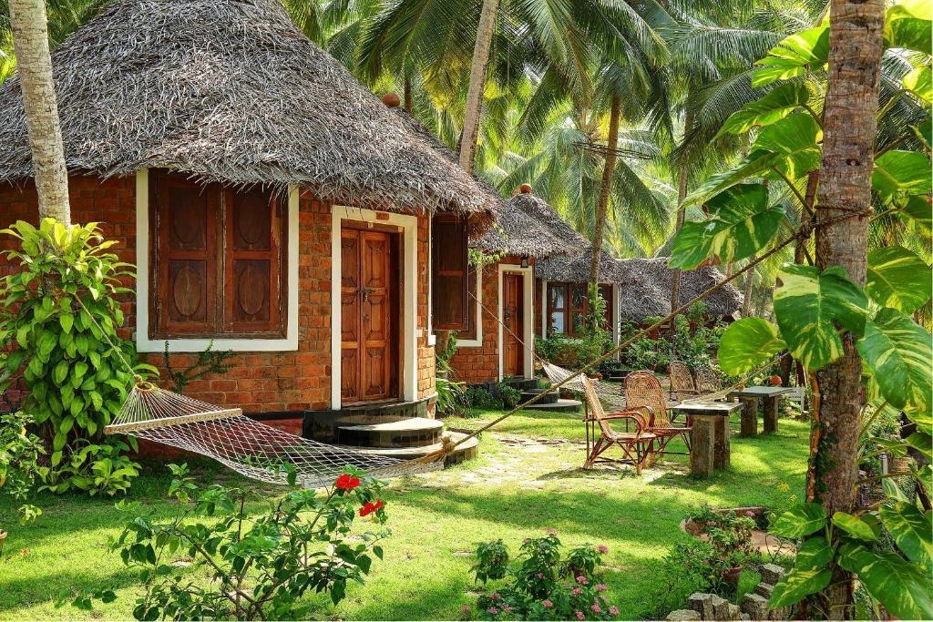 Manaltheeram Ayurveda Beach Village